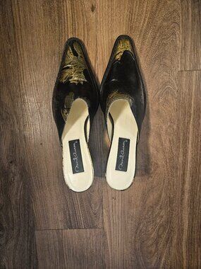 David Aaron Women’s Perforated Black Flats Size 7 Classic Slip-On Shoes